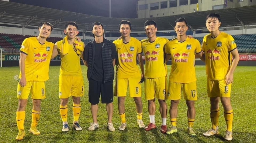 Cựu trung vệ HAGL Trần Hữu Đông Triều trở lại đại bản doanh