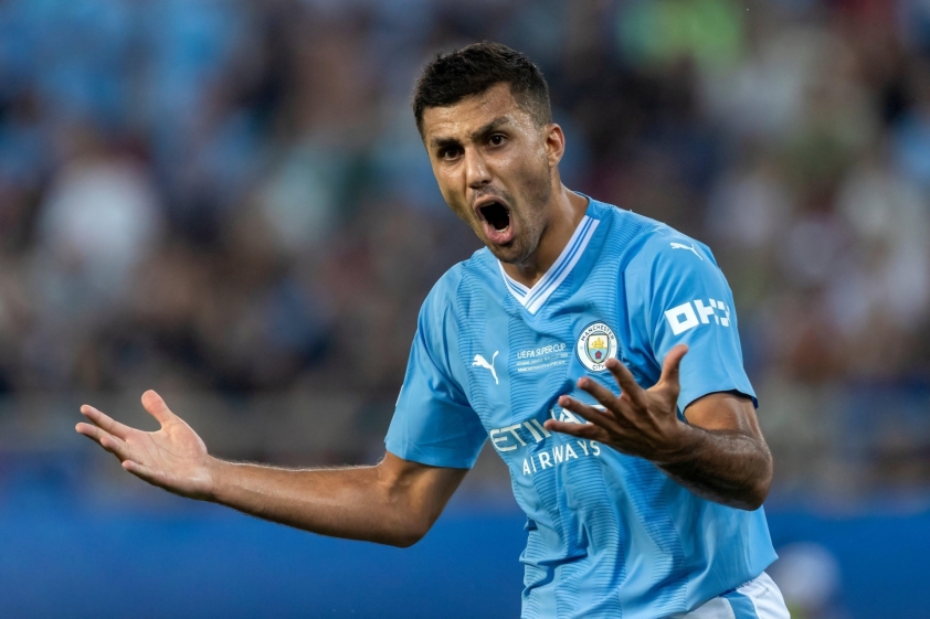 Sự vắng mặt của Rodri phơi bày lỗ hổng chết người trong hàng phòng ngự Manchester City