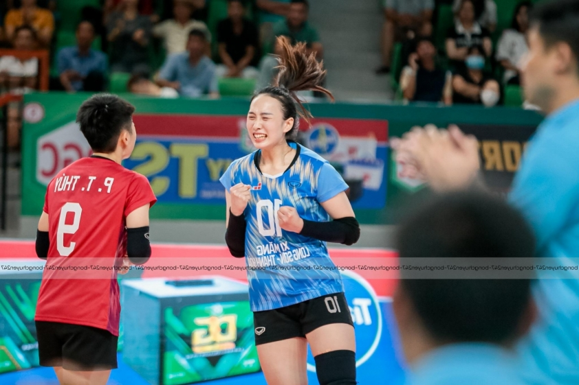 Bóng chuyền nữ VĐQG 2024 XMLS Thanh Hóa thắng nhọc Hà Nội, đối mặt nghi ngại cho mục tiêu play-off