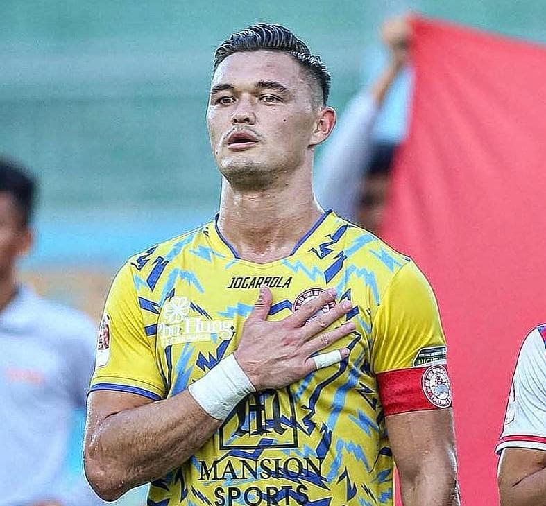 AFF Cup 2024 Thủ môn Việt kiều Patrik Lê Giang ngậm ngùi lỡ hẹn