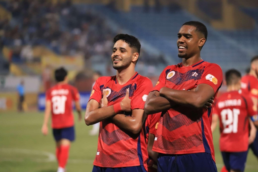 Công an Hà Nội Vươn Lên Đỉnh BXH V-League 2024/25