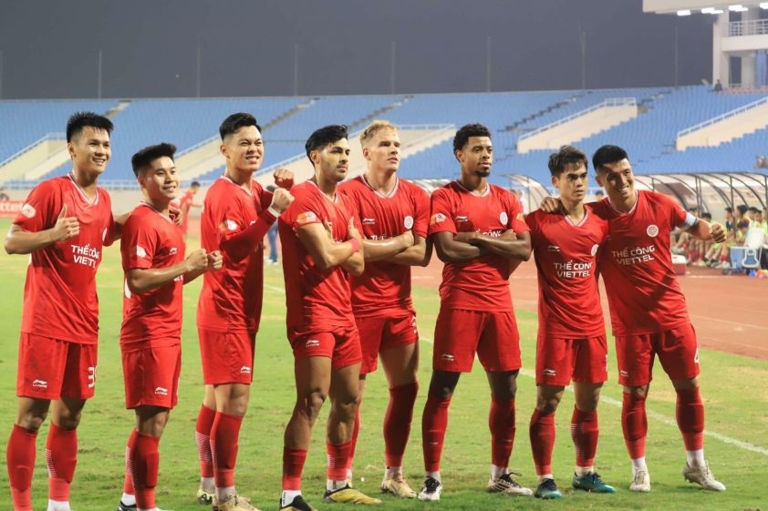 Khuất Văn Khang tiếc nuối khi Viettel đánh rơi điểm trước Hà Tĩnh