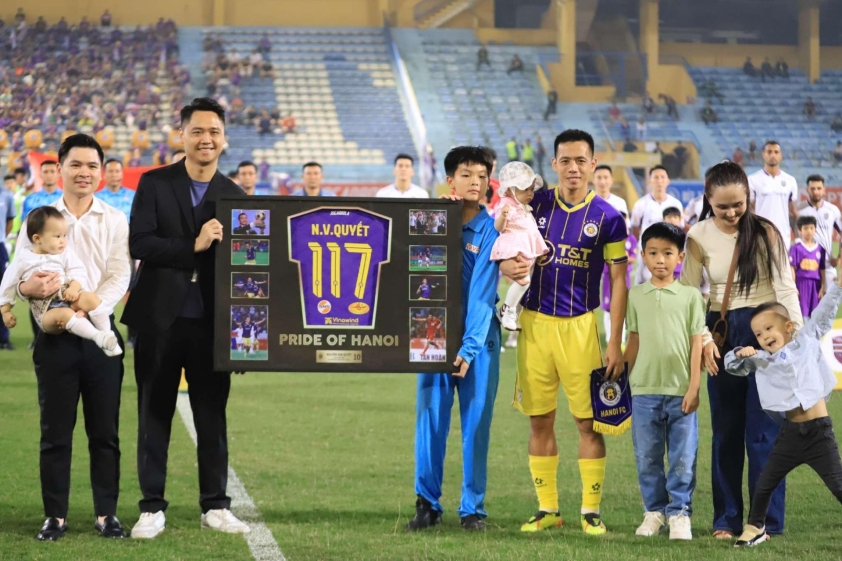Văn Quyết - Chân sút nội xuất sắc nhất lịch sử V-League