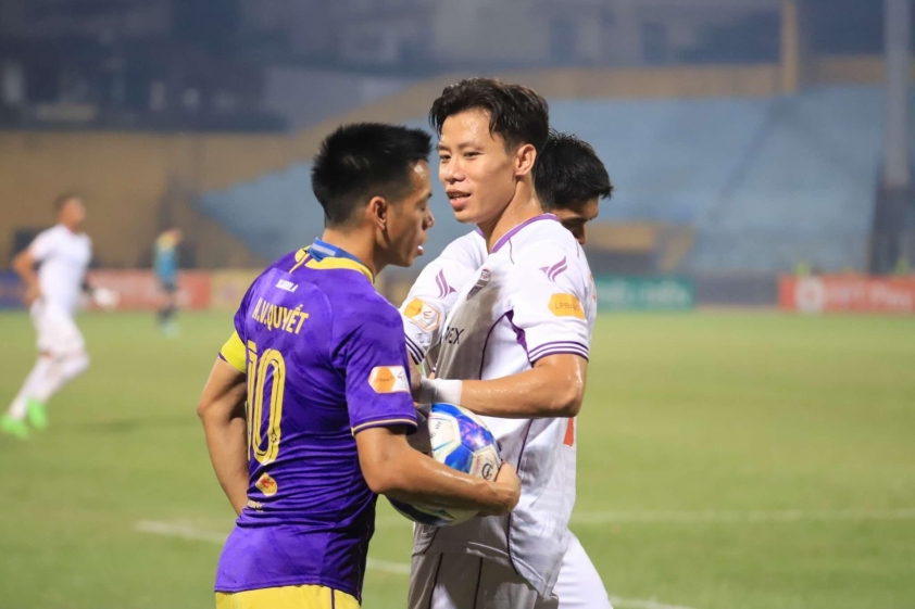 HLV Hoàng Anh Tuấn Bình Dương thua Hà Nội FC do lực lượng yếu hơn