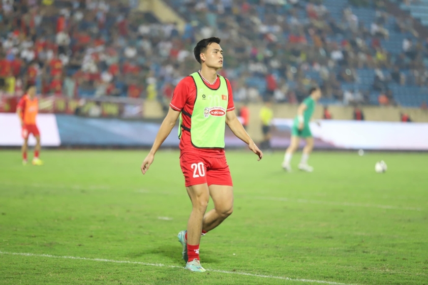 ĐT Việt Nam đón tin kém vui từ trung vệ chủ chốt trước thềm AFF Cup 2024