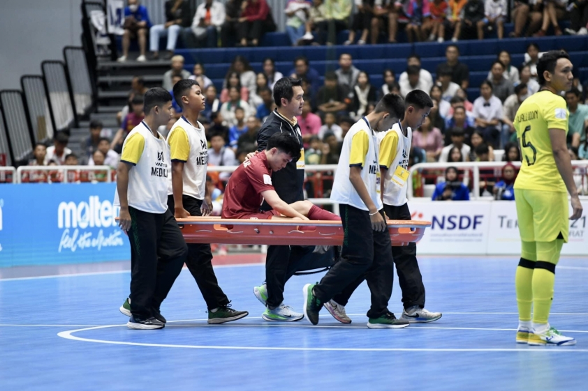 Chấn thương bỏ ngỏ tương lai của cầu thủ chủ chốt Thái Lan tại Giải futsal Đông Nam Á