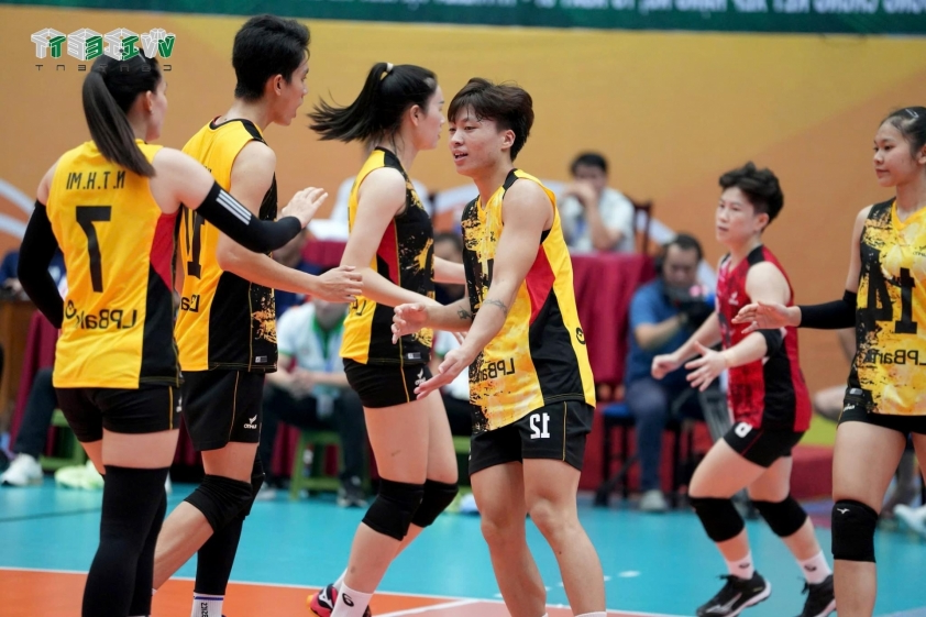 Bốn ông lớn hội tụ ở bán kết giải bóng chuyền nữ VĐQG 2024, Binh chủng Thông tin gây thất vọng