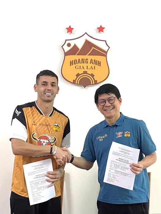 Tiền vệ Marciel Silva Gia Hạn Hợp Đồng 2 Năm với CLB HAGL