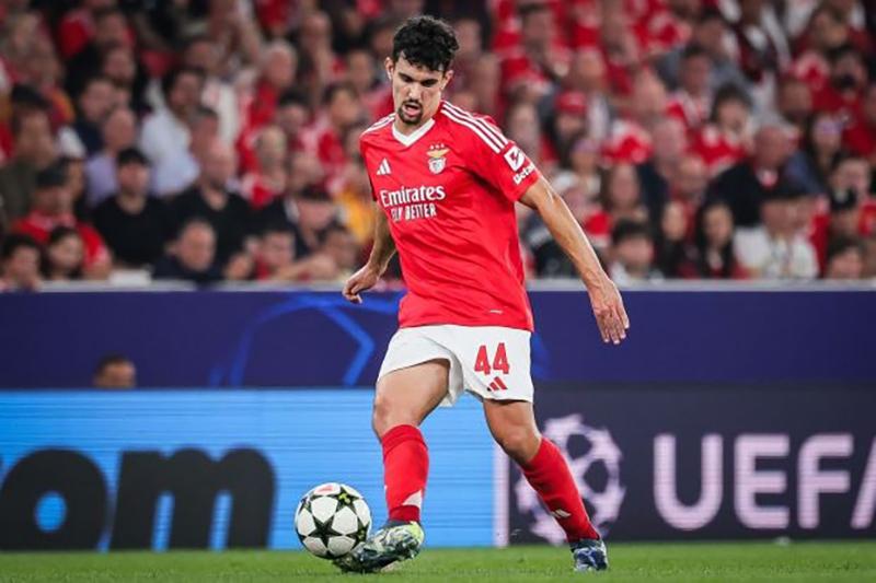 Manchester United nhắm đến ngôi sao Benfica Tomas Araujo như chốt chặn hàng phòng ngự