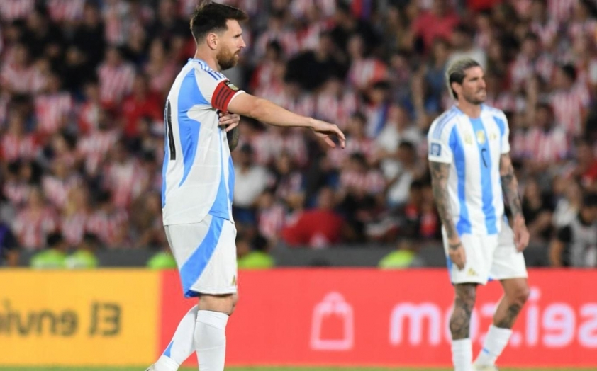 Argentina sụp đổ trước Paraguay, chấm dứt chuỗi bất bại kéo dài 8 năm