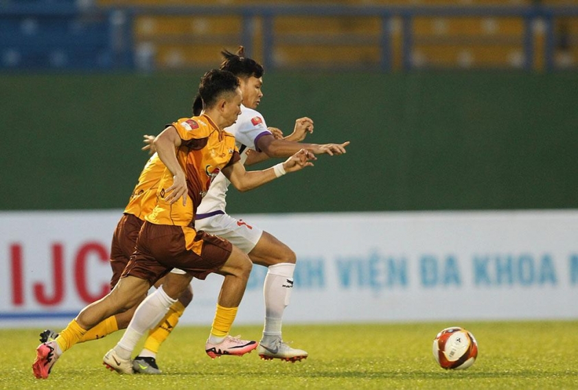 Thưởng Thức Đại Chiến Bình Dương vs HAGL Cuộc So Tài Đầy Kịch Tính Ở Vòng 6 V-League