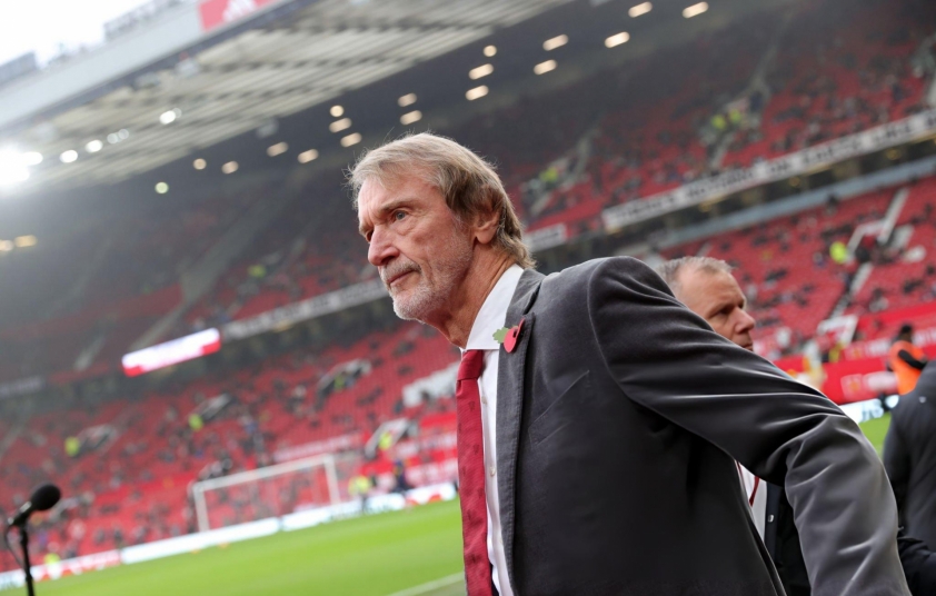 Man United đối mặt với phản ứng dữ dội vì cân nhắc cắt giảm hỗ trợ cho người hâm mộ khuyết tật