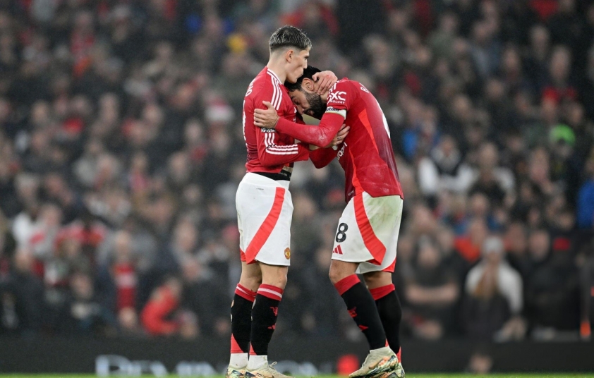 MU Thuyết Phục Leicester, Vào Top 13 Ngoại Hạng Anh