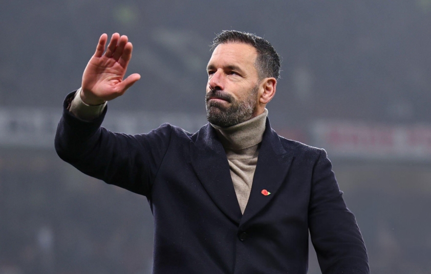 Van Nistelrooy khẳng định khát khao phục hưng Manchester United