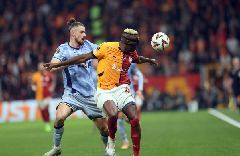 Tottenham tự bắn vào chân mình trong thất bại trước Galatasaray