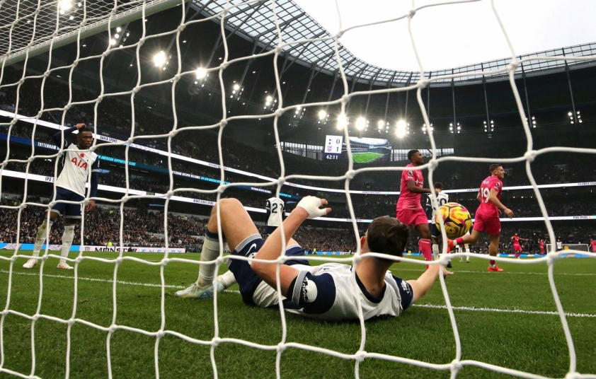 Tottenham bất ngờ gục ngã trước Ipswich Town trên sân nhà