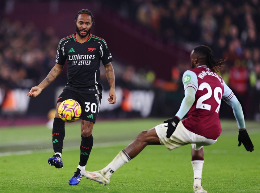 Arsenal Bùng Nổ, Hạ Gục West Ham 5-2 Trên Sân Khách