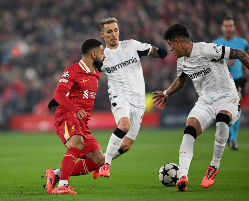 Liverpool Đánh bại Leverkusen Tưng Bừng 4-0 tại Champions League