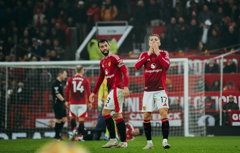 Van Nistelrooy khẳng định khát khao phục hưng Manchester United