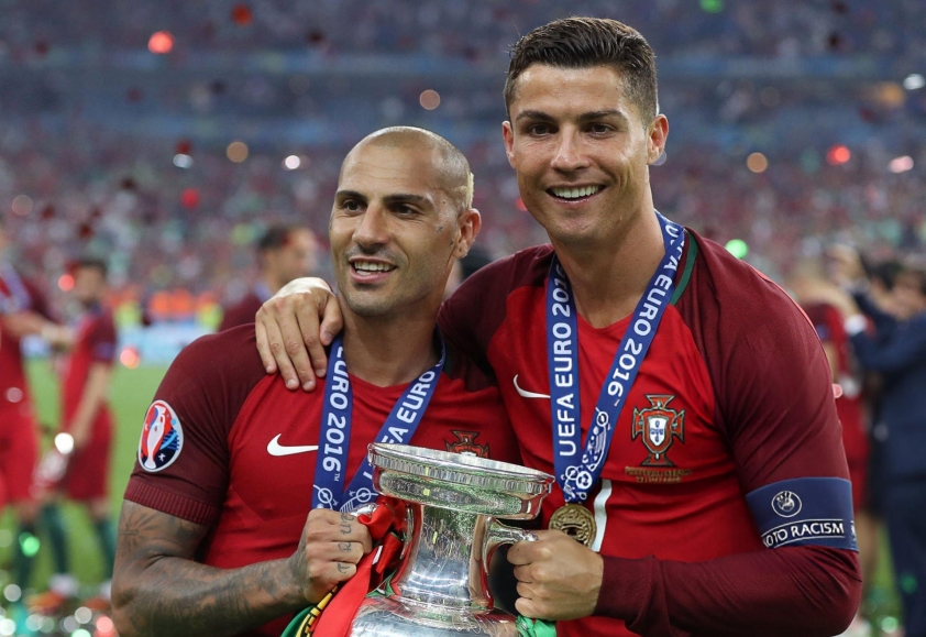 Huyền thoại tái sinh Cristiano Ronaldo và Ricardo Quaresma trẻ tuổi tỏa sáng trong đội hình U14 Sporting Lisbon