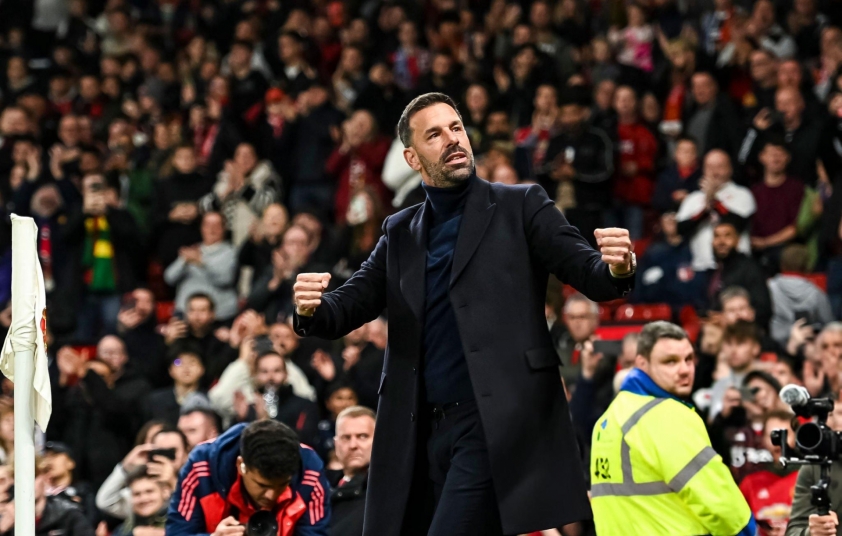 Lời Tiên Tri của Ronaldo Đã Thành Hiện Thực Van Nistelrooy Đưa Man Utd Tái Sinh