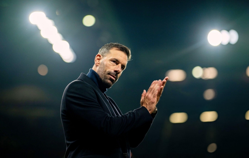 Ruud van Nistelrooy Tiếp Tục Dẫn Dắt Man Utd bất chấp Tin Đồn về Ruben Amorim