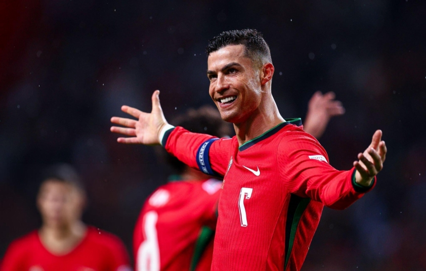 Bồ Đào Nha nghiền nát Ba Lan 5-1 với màn trình diễn tỏa sáng của Ronaldo