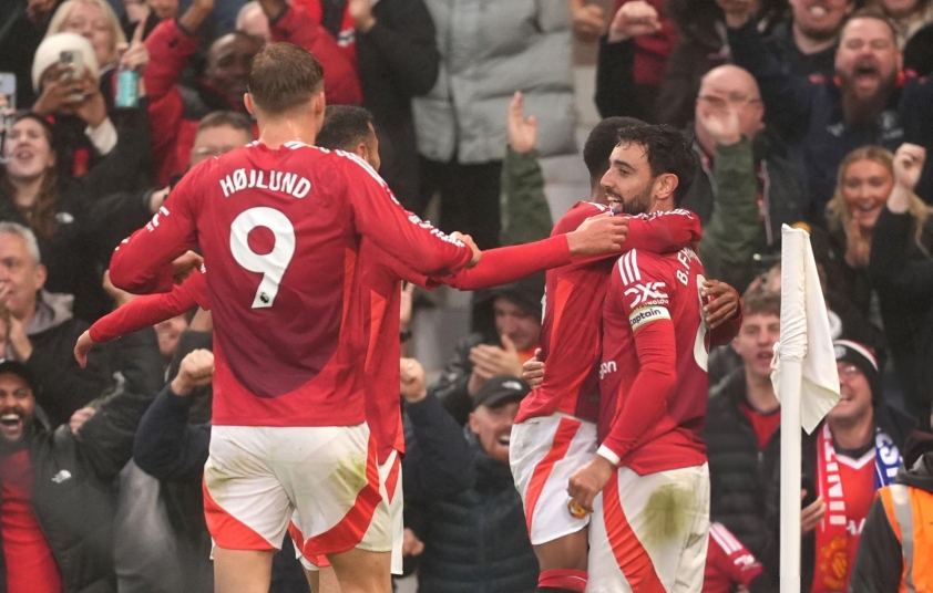 MU Thuyết Phục Leicester, Vào Top 13 Ngoại Hạng Anh