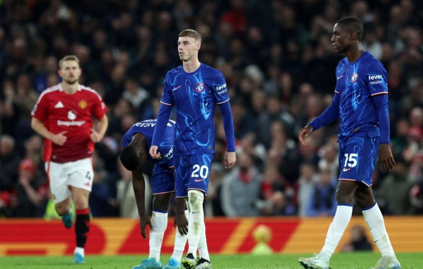 Quỷ dữ ám ảnh Chelsea The Blues kéo dài chuỗi trận thất vọng tại Old Trafford