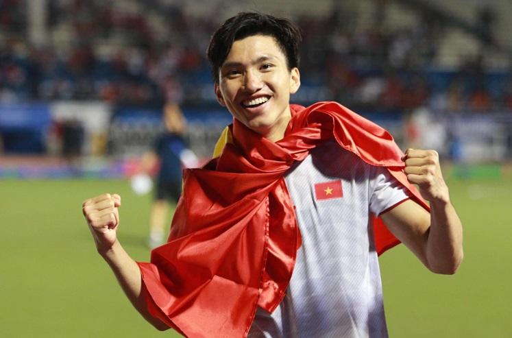Đoàn Văn Hậu đối mặt nguy cơ vắng mặt tại AFF Cup 2024 do chấn thương và sự tỏa sáng của hậu vệ Việt kiều