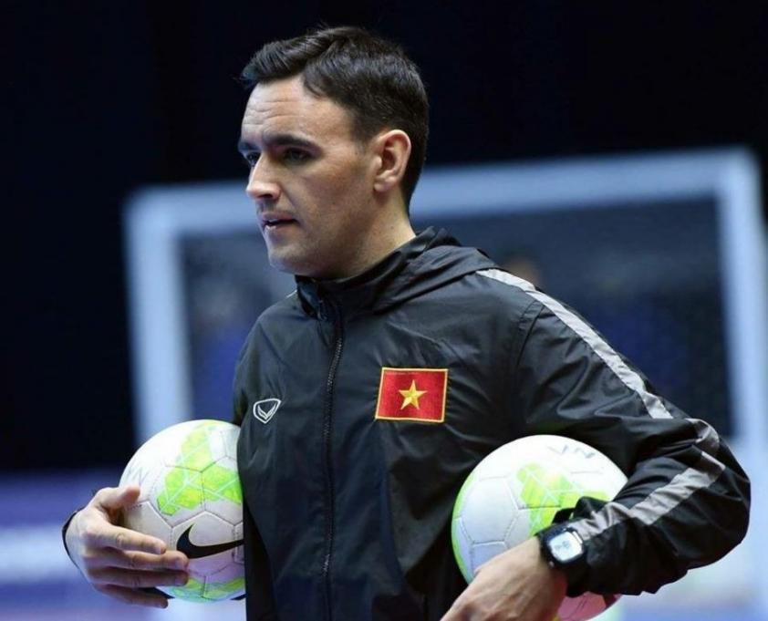 HLV Hector Souto đưa tuyển futsal Indonesia vào bán kết AFF Futsal Championship 2024