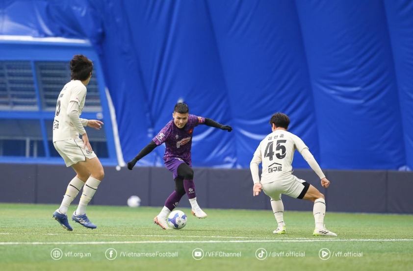 ĐT Việt Nam chốt bộ khung dự AFF Cup 2024: Bộ đôi Hoàng Đức - Quang Hải lĩnh xướng tuyến giữa