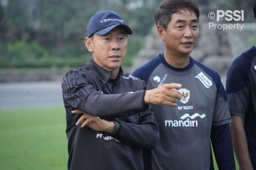 HLV Shin Tae Yong Tự Tin Sử Dụng Đội Hình U22 Indonesia tại AFF Cup 2024