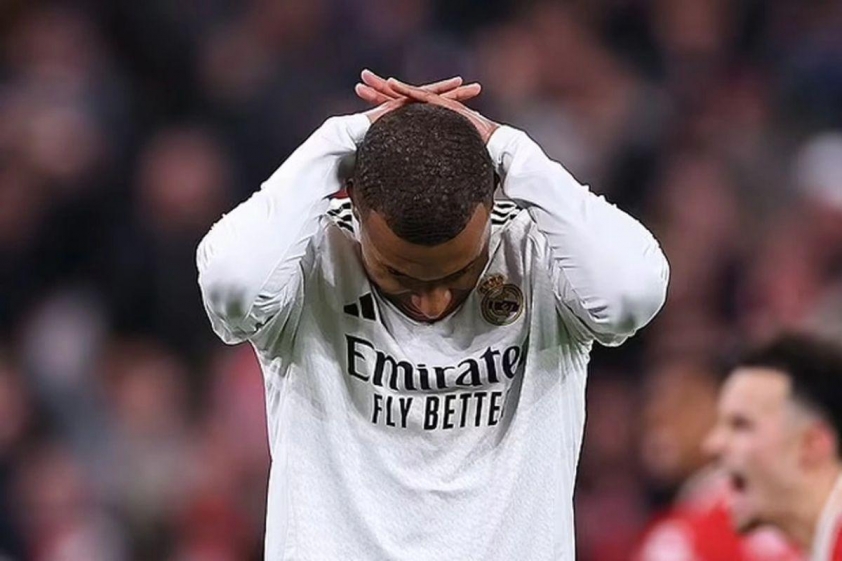 Áp lực đè nặng Kylian Mbappé loay hoay tìm lại phong độ đỉnh cao