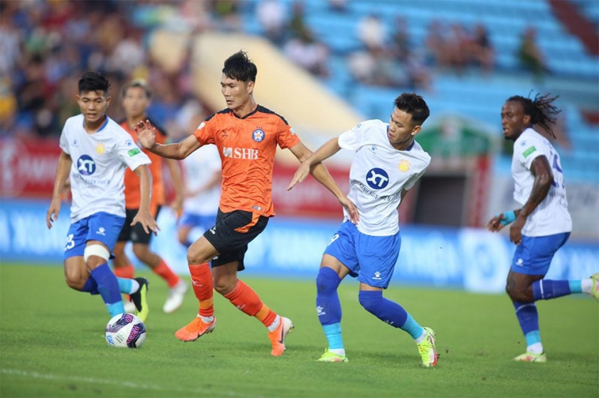 Nam Định sẵn sàng bứt phá trước Đà Nẵng trong vòng 8 V-League