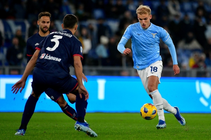 Lazio Đối Đầu Với Cagliari Gặp Khó Khăn Trên Sân Nhà Olimpico