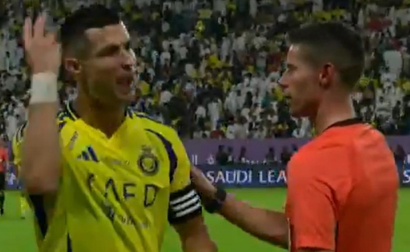 Ronaldo phẫn nộ sau trận hòa, chất vấn trọng tài và nhận thẻ vàng