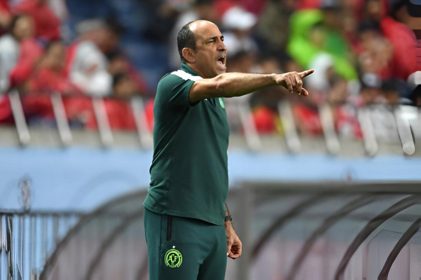 Thay đổi bất ngờ trên băng ghế chỉ đạo trước thềm AFF Cup 2024