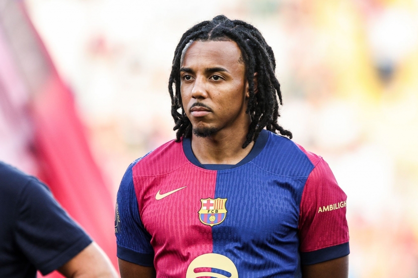 Sai lầm của Kounde khiến Barcelona đánh rơi chiến thắng, trầy trật tìm phong độ trước thềm Champions League