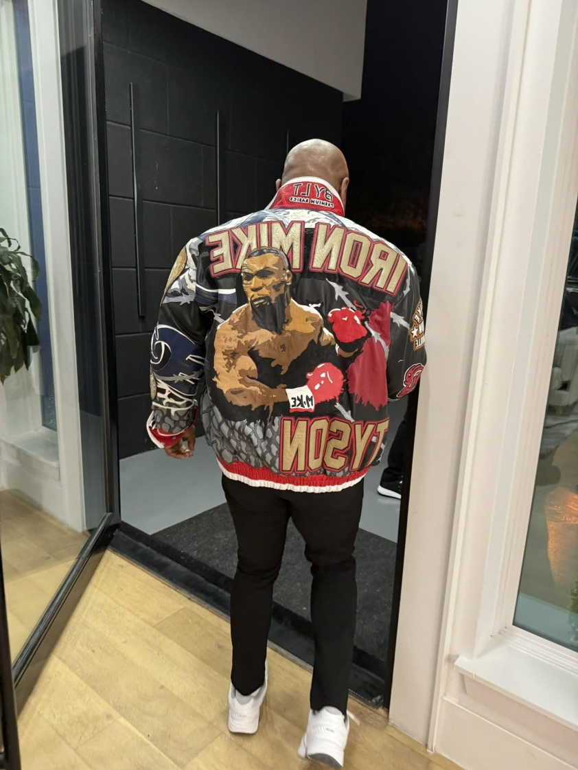 Cuộc so găng kinh điển Mike Tyson đối đầu Jake Paul