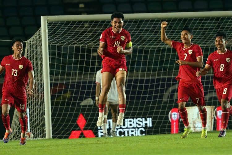 Indonesia Ra Quân AFF Cup 2024 Khó Nhọc, HLV Shin Đánh Giá Tích Cực
