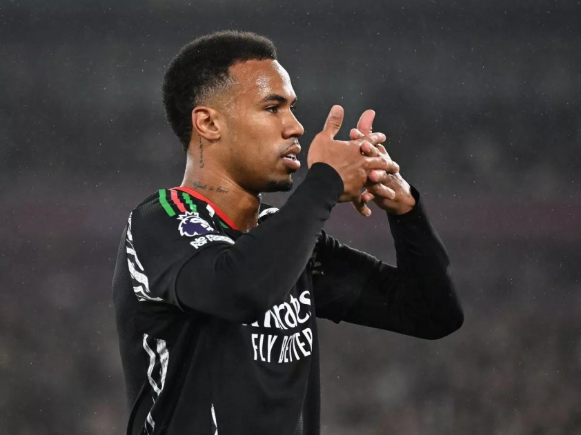 Arsenal đối mặt với khủng hoảng nhân sự khi 6 trụ cột có nguy cơ lỡ trận gặp Manchester United