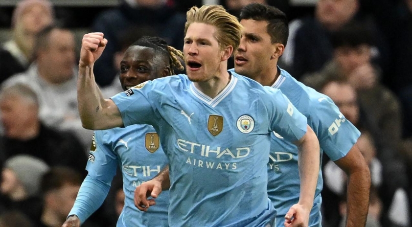 Đội trưởng Kevn De Bruyne Bỏ Ngỏ Tương Lai Nhưng Có Thể Sẽ Ở Lại Man City