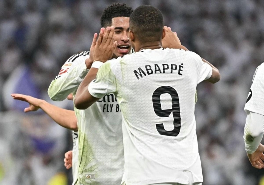 Messi may mắn, PSG đối mặt hiểm nguy tại Club World Cup 2025