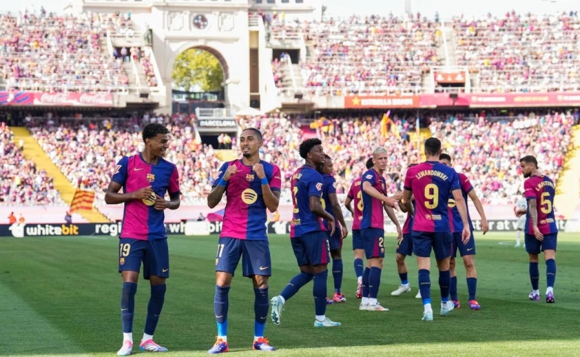 Barcelona hướng đến ngôi đầu La Liga và hành trình dài tại Champions League dưới thời HLV Flick