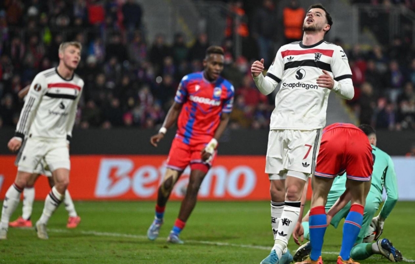 Màn trình diễn yếu kém của Manchester United bộc lộ thách thức cho HLV Ruben Amorim
