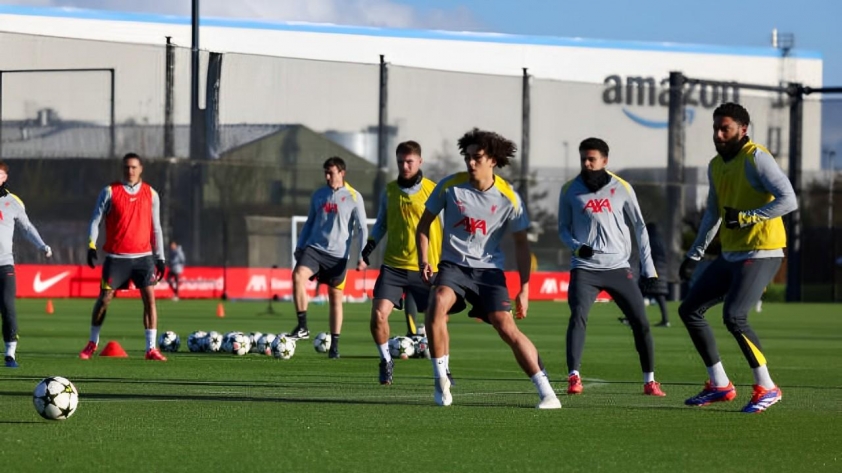 Liverpool triệu tập sao trẻ vào thành phần chuẩn bị cho trận đấu ở Champions League