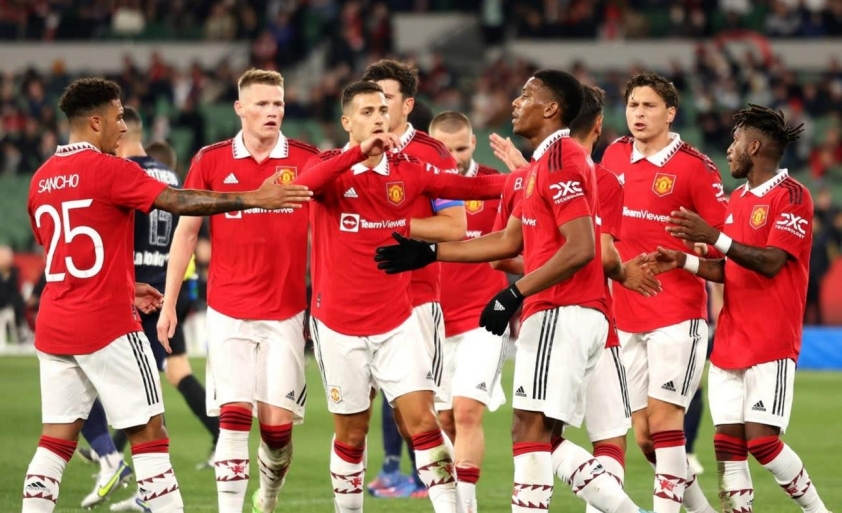 Quyết định tăng giá vé gây sốc của Sir Jim Ratcliffe khiến người hâm mộ Manchester United phẫn nộ