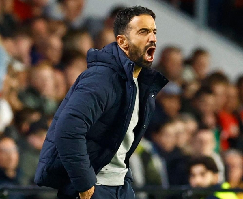 Màn trình diễn yếu kém của Manchester United bộc lộ thách thức cho HLV Ruben Amorim