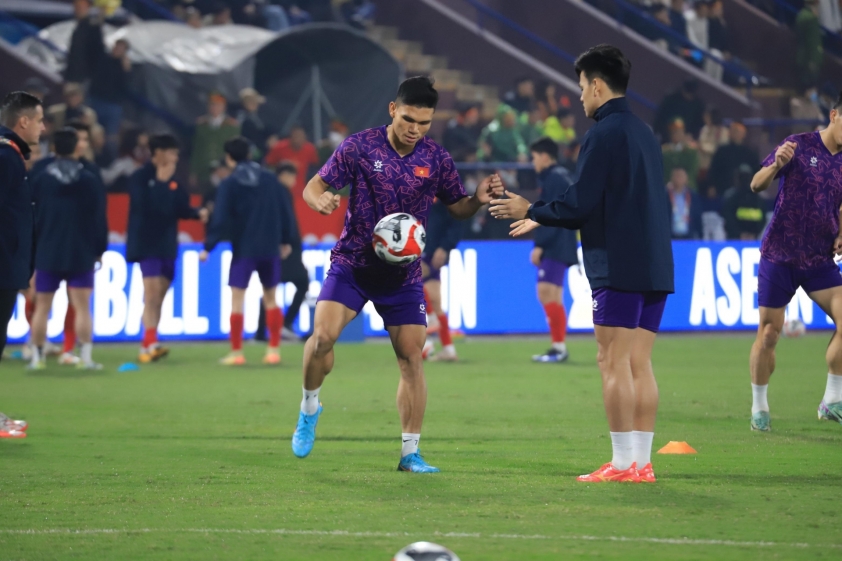 Việt Nam Đánh Bại Indonesia Với Pha Tỏa Sáng Của Quang Hải, Trở Lại Ngôi Đầu Bảng B AFF Cup 2024